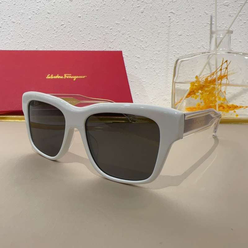 Picture of Ferragamo Sunglasses _SKUfw51974424fw